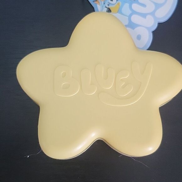 Bluey Toy Star Ornament Figure Set - Picture 5 of 7